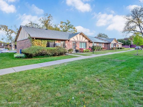 1S265 Dillon Ln, Villa Park, IL, 60181-3833 | Card Image