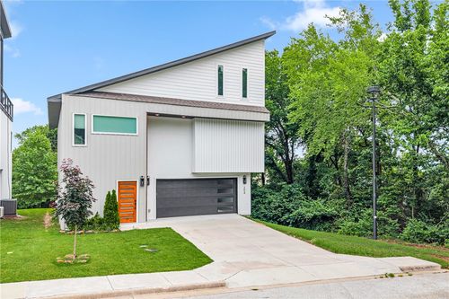 204 S Forest Canyon Ave, Fayetteville, AR, 72701-4751 | Card Image