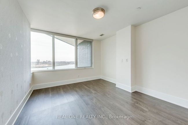 818 - 1 Edgewater Dr, Condo with 2 bedrooms, 3 bathrooms and null parking in Toronto ON | Image 26