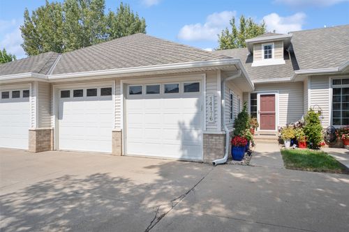 14176 Pinnacle Pointe Dr, Clive, IA, 50325-8370 | Card Image