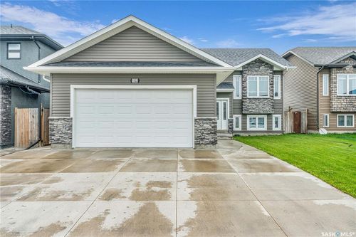 1123 Hargreaves Way, Saskatoon, SK, S7R0H2 | Card Image