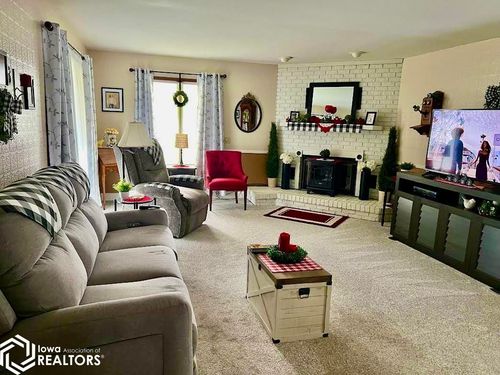 68042 Jackson Rd, Wiota, IA, 50274-8714 | Card Image