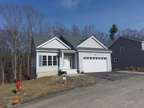 16d-197D Crownshield Ave, Uxbridge, MA, 01569-2510 | Card Image