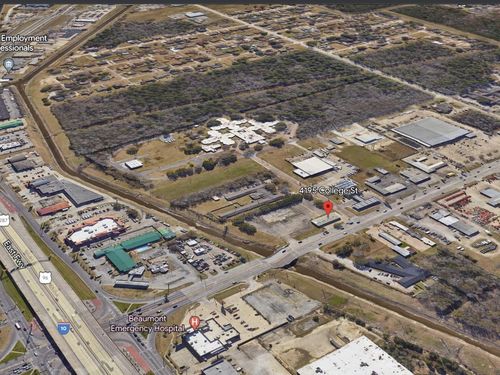 4195 College St, Beaumont, TX, 77707-3901 | Card Image