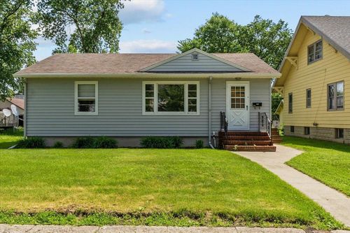 606 7th St N, Wahpeton, ND, 58075-3839 | Card Image
