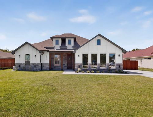 1672 Brookview Dr, Lancaster, TX, 75146-9735 | Card Image