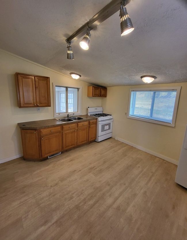 167 Bishop, House other with 3 bedrooms, 2 bathrooms and null parking in Highland MI | Image 10