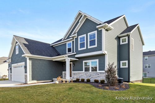 6450 Estate Dr Sw, Byron Center, MI, 49315-9617 | Card Image