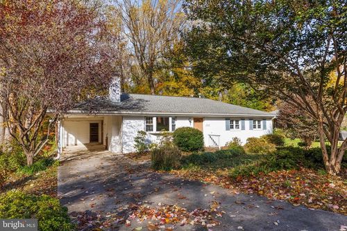 5512 Flag Run Dr, SPRINGFIELD, VA, 22151-2722 | Card Image