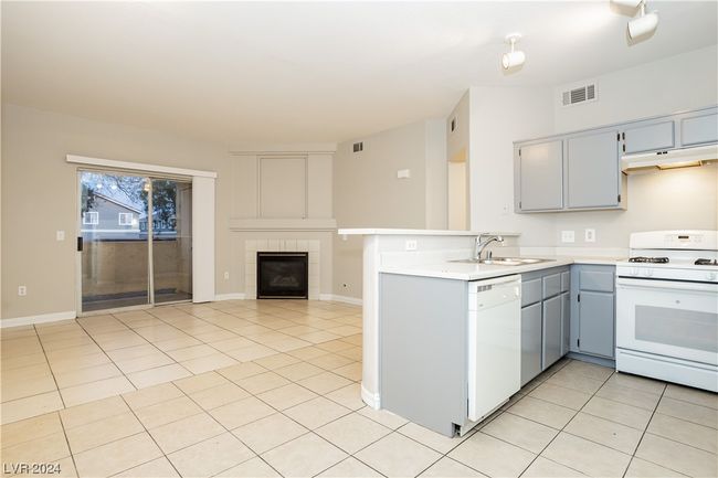 1135 - 1881 W Alexander Rd, Condo with 2 bedrooms, 2 bathrooms and null parking in North Las Vegas NV | Image 11