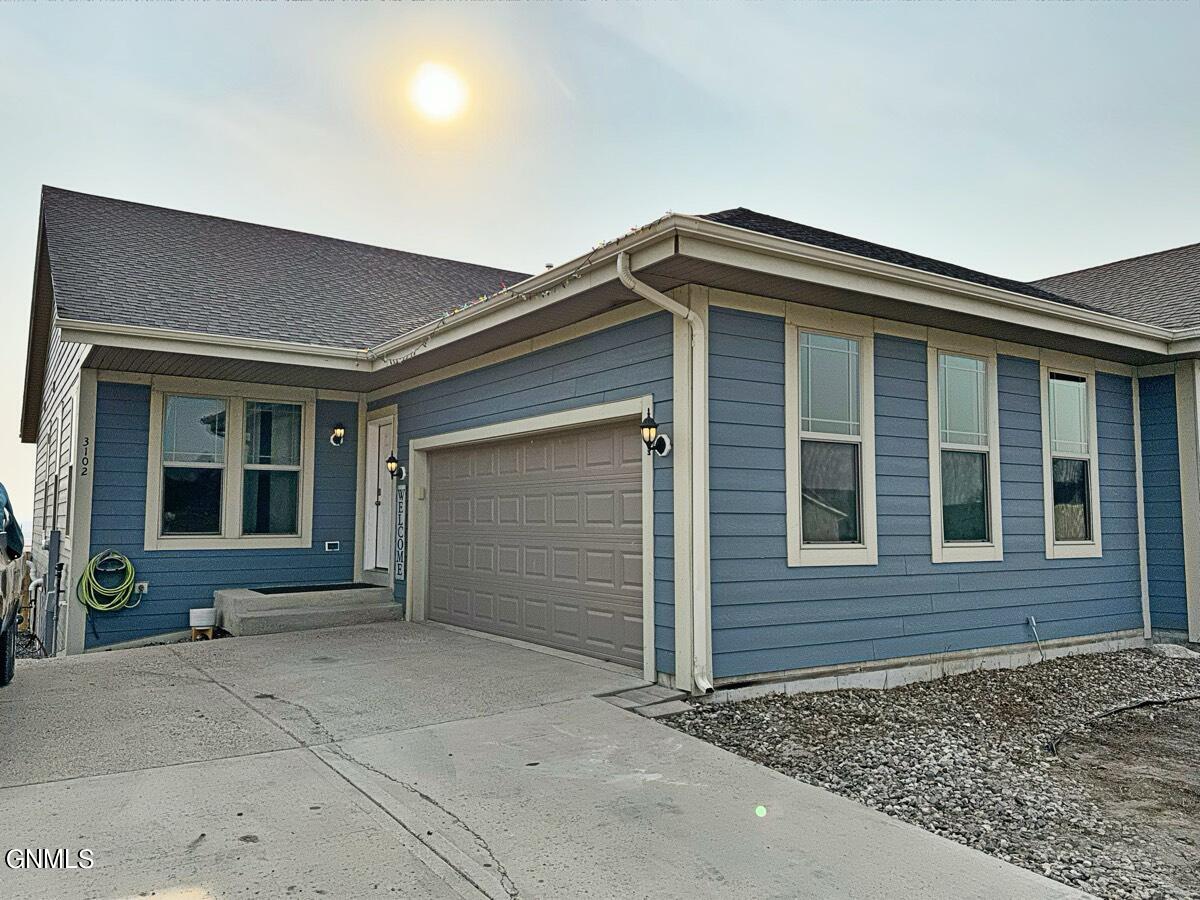 Golden Vista Ave, Williston, ND 58801