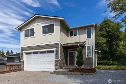 6015 67th Ave Ne, Marysville, WA, 98270-8856 | Card Image