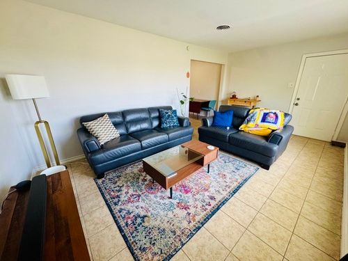 2732 W Jefferson Blvd, Dallas, TX, 75211-2858 | Card Image