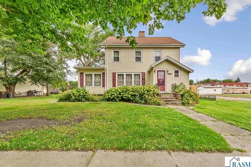 211 Park St N, Minnesota Lake, MN, 56068-3168 | Card Image