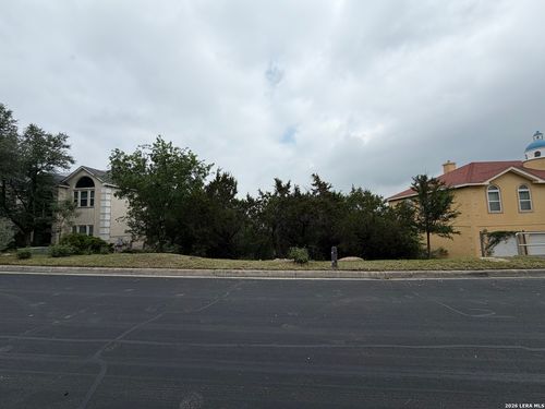 6515 Buffalo Hls, San Antonio, TX, 78256-2324 | Card Image