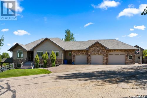 15 Meadow Bay, Lumsden, SK, S0G3C0 | Card Image