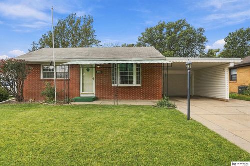 4201 Dunn Ave, Lincoln, NE, 68502-5622 | Card Image