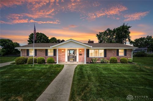 1331 Walnut Bend Ct, Fairborn, OH, 45324-5919 | Card Image