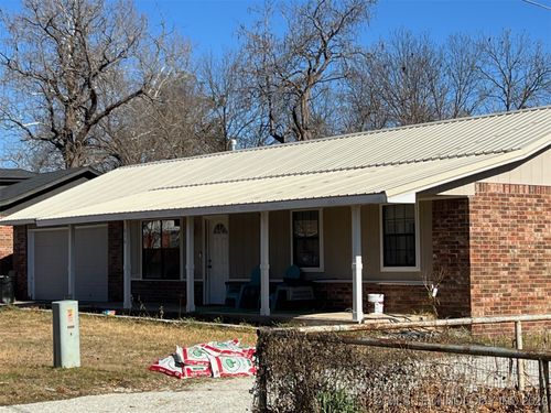 404 S Harrison, Stonewall, OK, 74871 | Card Image