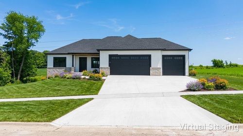 2050 Arbor Ridge Way, Janesville, WI, 53548-9533 | Card Image