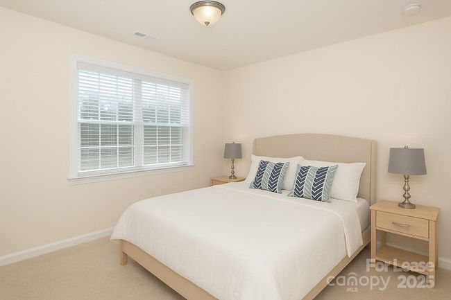 Secondary Bedroom | Image 17
