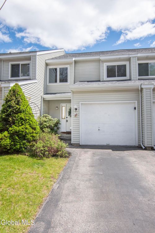 69 Belmont Dr, Saratoga Springs, NY, 12866-4752 | Card Image