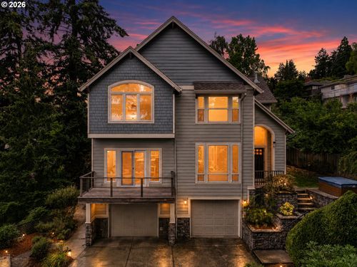 6220 Sw 41st Ave, Portland, OR, 97221-3346 | Card Image