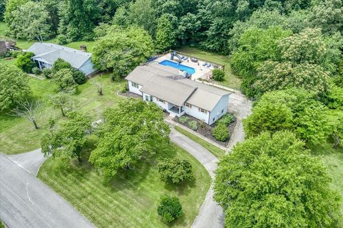 2727 Old Salem Dr, Cookeville, TN, 38506-6437 | Card Image