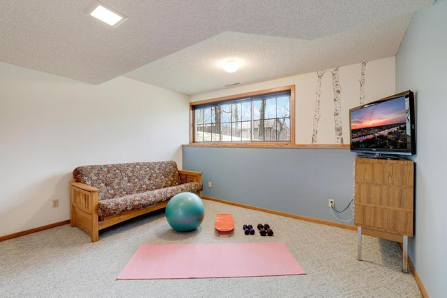 11672 Flintwood St Nw, House other with 5 bedrooms, 4 bathrooms and null parking in Coon Rapids MN | Image 33