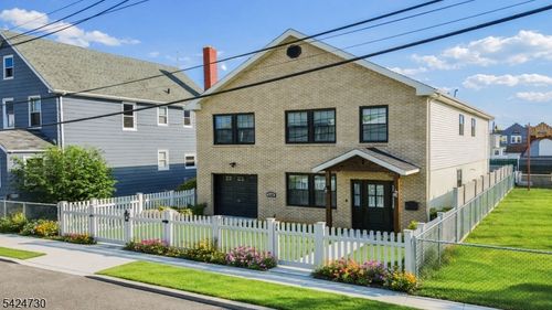 134 Union St, Carteret, NJ, 07008-3420 | Card Image