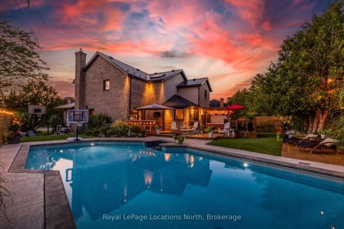 8 Burnside Crt, Collingwood, ON, L9Y4R7 | Card Image