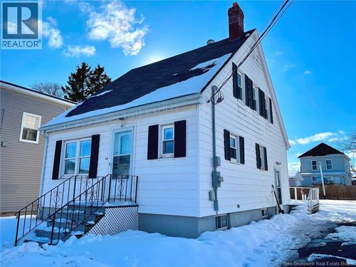 46 North St, Moncton, NB, E1C5X6 | Card Image