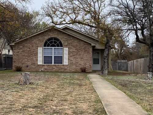 301 Avenue Q, Marble Falls, TX, 78654-5426 | Card Image