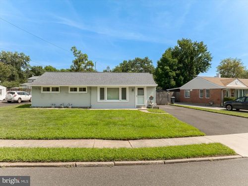 2817 Anzac Ave, ABINGTON, PA, 19001-2904 | Card Image
