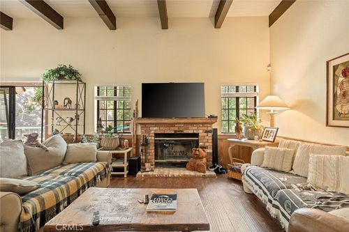 27432 White Fir Dr, Lake Arrowhead, CA, 92352 | Card Image