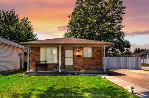 1437 Hansen Cres, Windsor, ON, N8W5P4 | Card Image