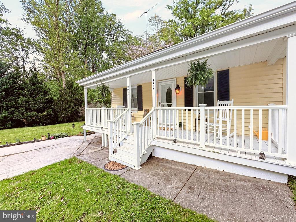 Commercial Lease in KINGSVILLE 3