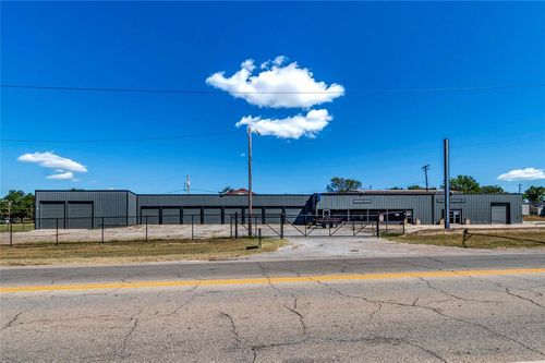 214 N Highway 18, Chandler, OK, 74834-1217 | Card Image