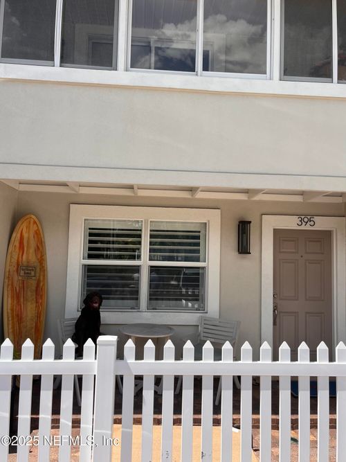 395 Ahern St, Atlantic Beach, FL, 32233-5264 | Card Image