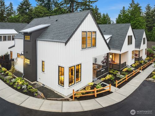 2218 Ne 125th St, Seattle, WA, 98125-4219 | Card Image