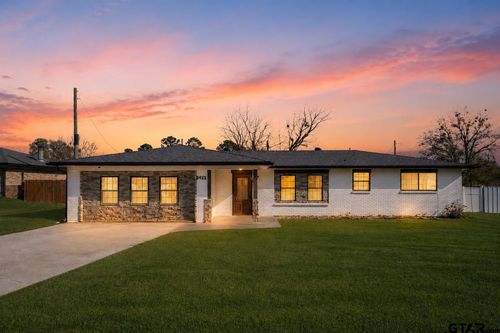 225 Joy Dr, Ore City, TX, 75683-2207 | Card Image
