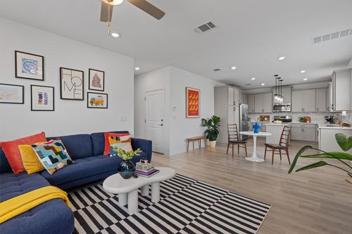 13506 Grand Central Dr, Pflugerville, TX, 78660-7073 | Card Image