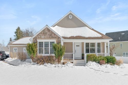 3 Parkview Ln, Brockton, MA, 02302-1960 | Card Image