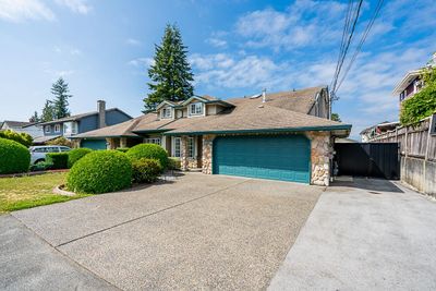 7739 117 St, Home with 4 bedrooms, 3 bathrooms and 10 parking in Delta BC | Image 2