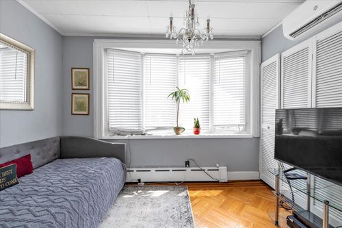 2-48 206th St, Oakland Gardens, NY, 11364-1050 | Card Image