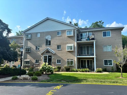 apt-304-462 S President St, Carol Stream, IL, 60188-2889 | Card Image