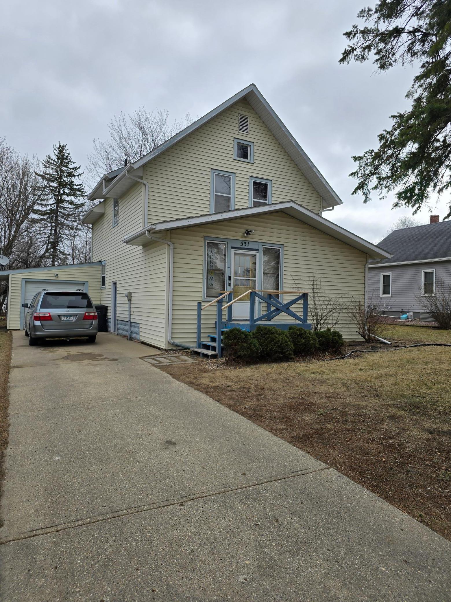 Nobles St, Worthington, MN 56187