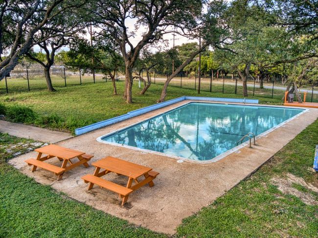 Community pool | Image 35