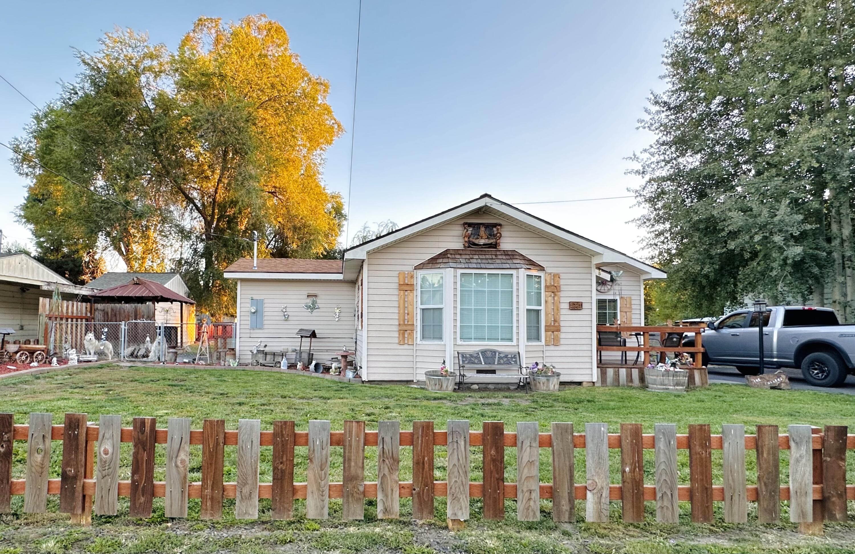 Anderson Ave, Klamath Falls, OR 97603