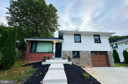 208-1126 Brookwood Ln, SECANE, PA, 19018-3511 | Card Image